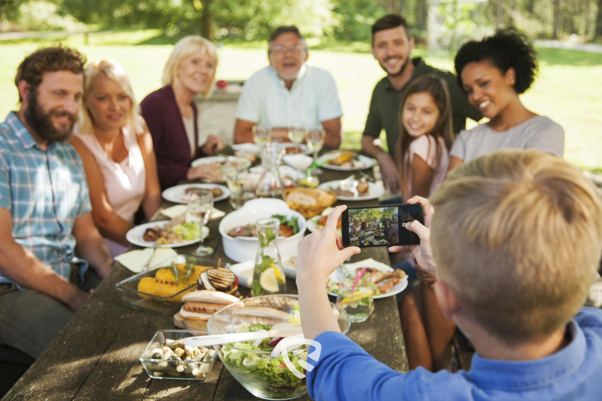 Gäste zum Essen einladen - Camper Revans